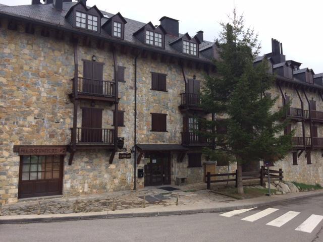 Отель Residencial La Solana Vall De Boi Экстерьер фото