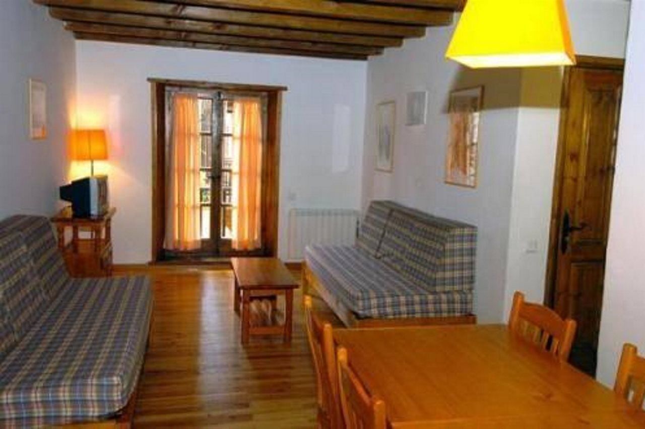 Отель Residencial La Solana Vall De Boi Экстерьер фото