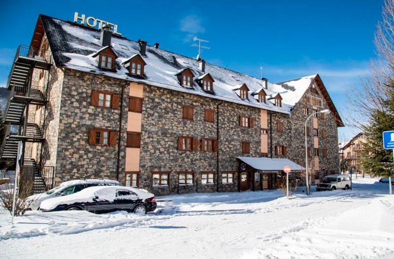 Отель Residencial La Solana Vall De Boi Экстерьер фото